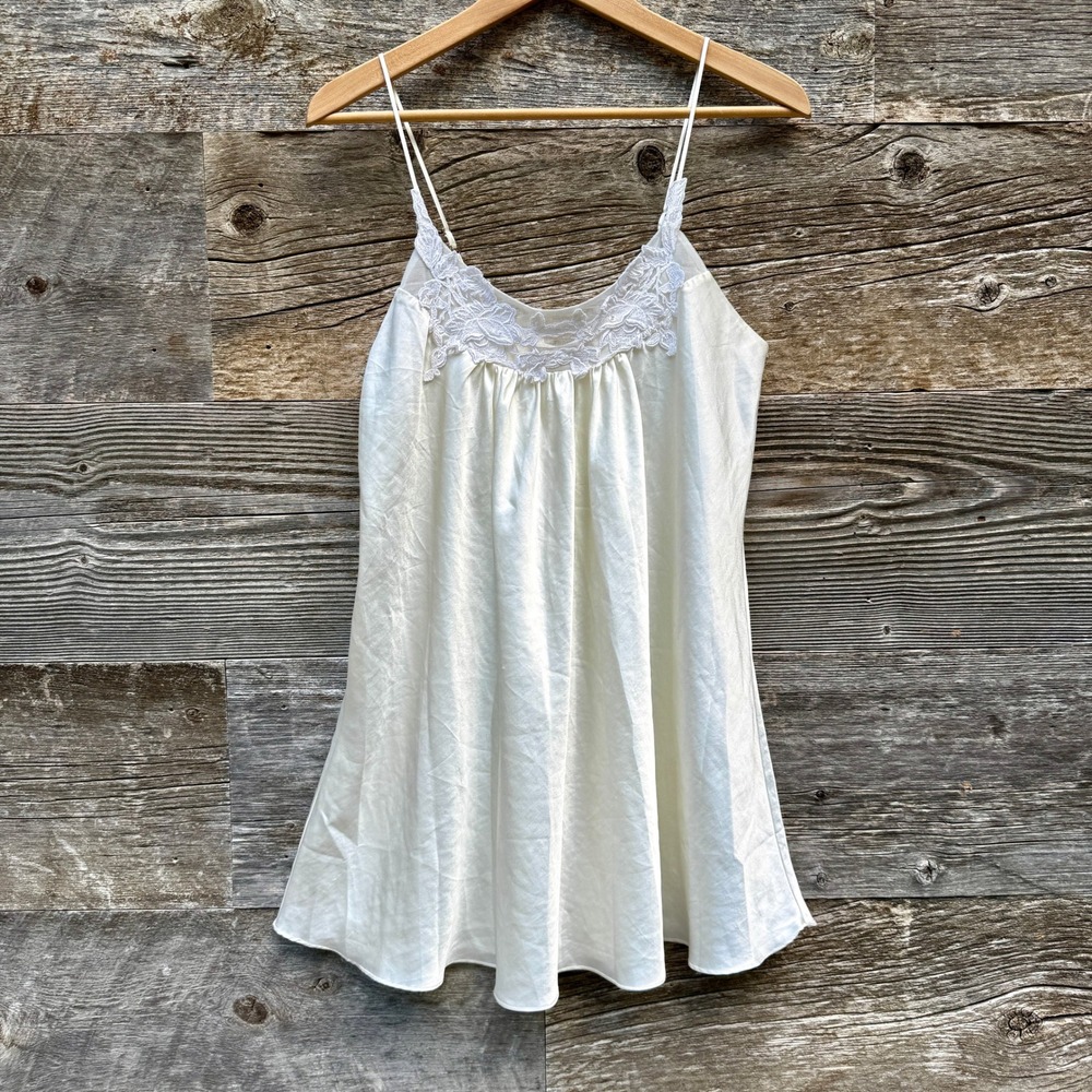 Flora Nikrooz Satin Lace Chemise Short Nightgown M Ivory Bride Coquette Feminine